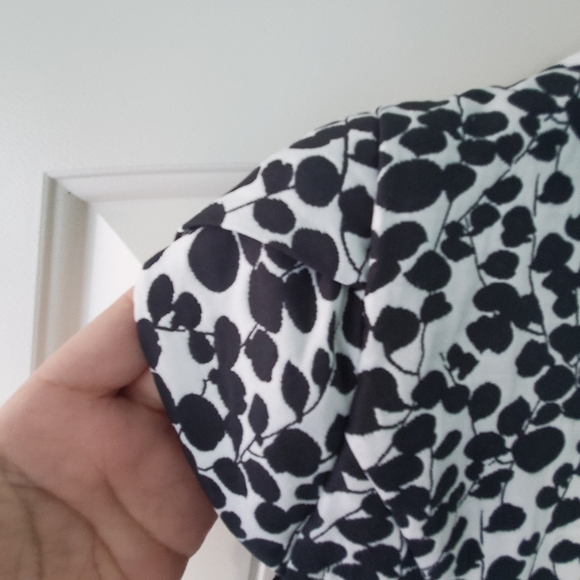 An Ren New York designer Vicci vest - Picture 2 of 7